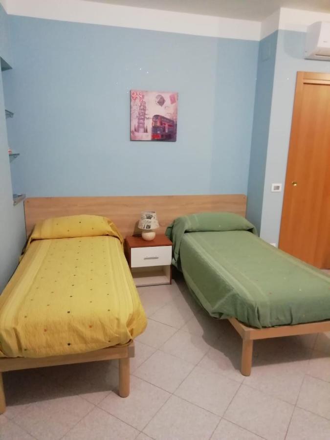 Casa Vacanze B&G マラテーア エクステリア 写真