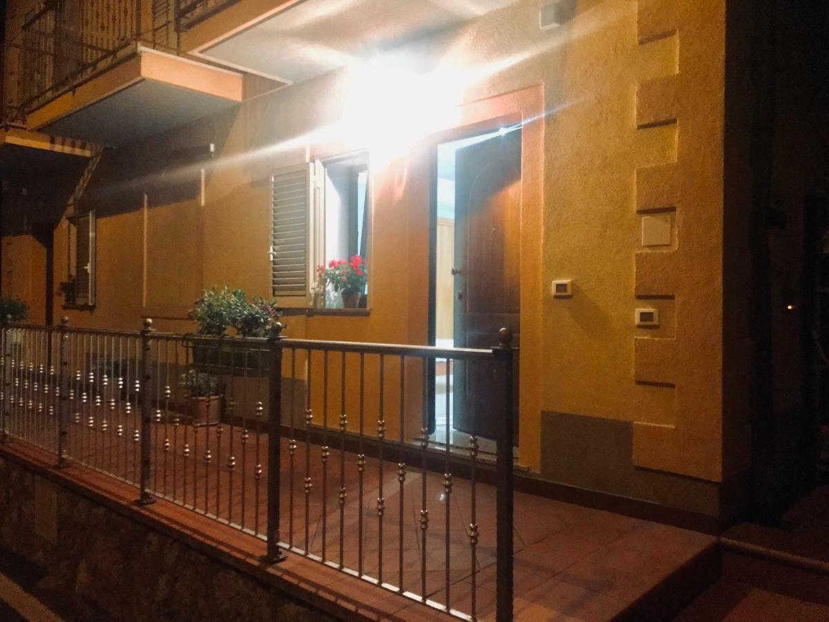Casa Vacanze B&G マラテーア エクステリア 写真